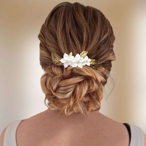Bijou de cheveux en fleurs blanches et feuilles dorées en porcelaine froide pour coiffure de mariage