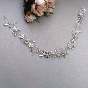 Ceinture florale en perles, cristal et feuilles et fleurs argentées pour robe de mariage bohème ou champêtre