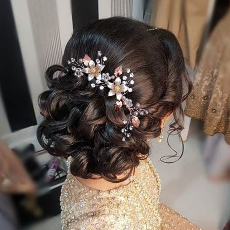 Peigne cheveux floral moderne perles et strass pour chignon de mariage  Zita – HappyWeddingDreams