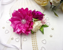 Charger l&#39;image dans la galerie, Barrette française florale en satin rose et crème, Pince cheveux mariage champêtre