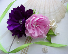 Charger l&#39;image dans la galerie, Barrette française avec fleurs en satin violet et lilas, Pince cheveux mariage champêtre