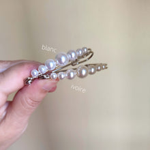 Charger l&#39;image dans la galerie, Epingle broche attache-traîne minimaliste en perles pour robe de mariée
