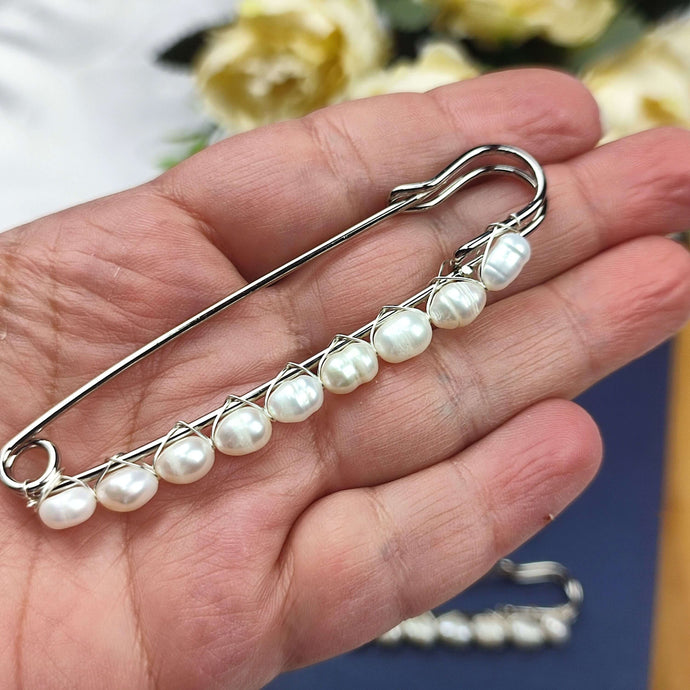 Broche attache-traîne en perles naturelles d'eau douce pour robe de mariée