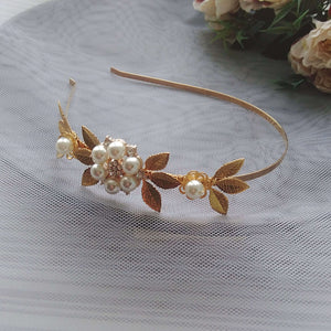semi-diadème florale avec perles et feuilles dorées pour coiffure de mariage