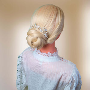 Vigne de cheveux courte pour coiffure de mariage rustique avec perles et feuilles argentées