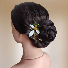 Charger l&#39;image dans la galerie, Petit bijou de cheveux exotique en cristal doré, strass vert et feuilles en porcelaine froide façonnées à la main pour coiffure de mariage ou soirée spéciale