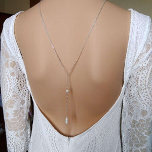 Collier minimaliste en perles avec chute de dos pour robe de mariée dos nu