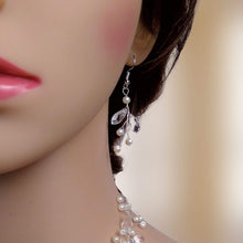 Charger l&#39;image dans la galerie, Boucles d&#39;oreilles pendantes en perles et cristal, Bijoux de mariage romantique bohème
