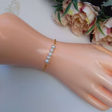 Charger l&#39;image dans la galerie, bracelet fin perles naturelles style minimaliste