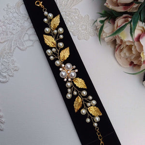 Bracelet semi floral vigne de perles et feuilles dorées pour mariage bohème chic