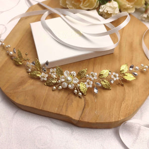 Ceinture florale avec perles, strass et feuilles dorées pour robe de mariage bohème ou champêtre