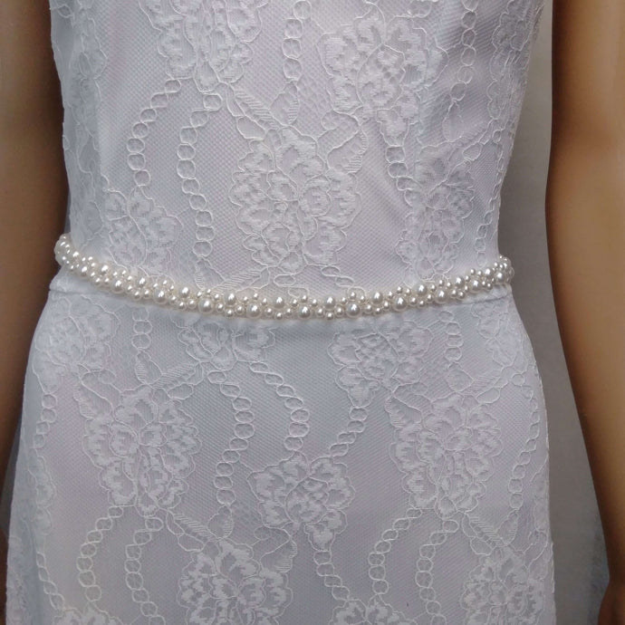 Ceinture élégante en perles nacrées pour robe de mariage classique romantique