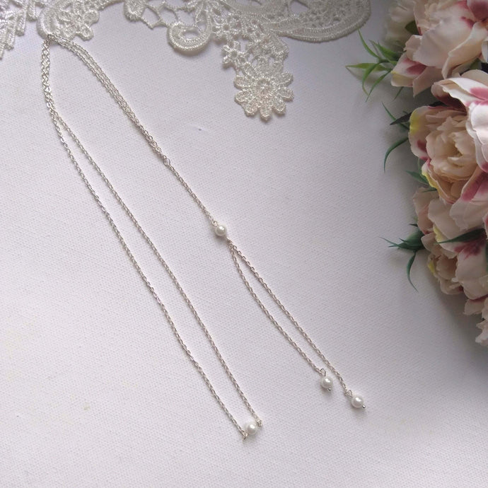 Collier minimaliste avec perle solitaire et pendentif de dos double chaîne pour robe de mariage dos nu