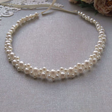 Charger l&#39;image dans la galerie, bandeau de cheveux en perles nacrées pour coiffure de mariage classique