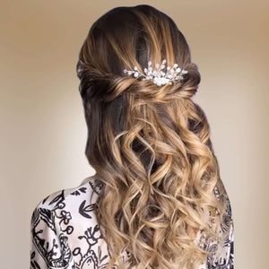 Bijou de cheveux Peigne en perles nacrées et cristal transparent pour chignon de mariage bohème ou classique