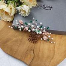 Charger l&#39;image dans la galerie, Bijou de cheveux Long peigne bohème en perles, feuilles or rose et cristaux vert pour chignon de mariage