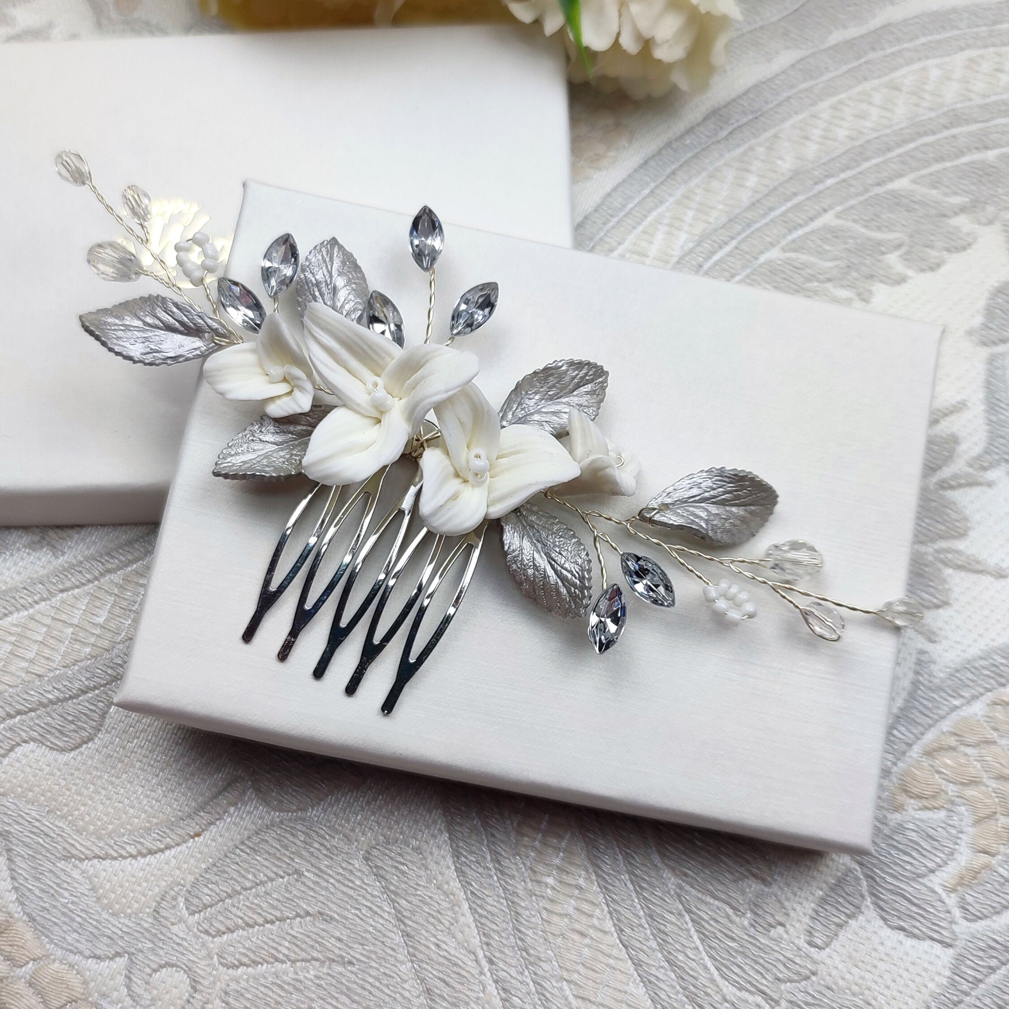 Peigne à Cheveux Mariée Strass Et Perles – Accessoire Coiffure Cristal Argenté – Pour Mariage, Fête Ou Occasion Spéciale - 3