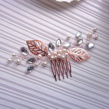 Charger l&#39;image dans la galerie, Bijou de cheveux Peigne floral avec perles, petites feuilles de strass et feuilles or rose pour coiffure de mariage bohème ou champêtre