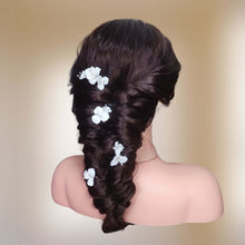 Charger l&#39;image dans la galerie, Lot de 4 épingles à chignon fleurs blanches en porcelaine froide pour chignon ou coiffure de mariage