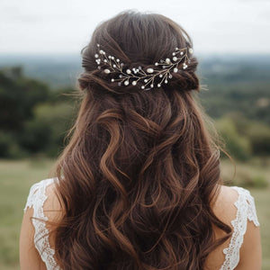 Vigne de cheveux bohème Leila dans une demi-attache avec perles en verre