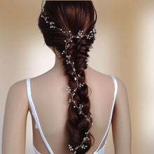 Charger l&#39;image dans la galerie, Vigne de cheveux extra longue avec perles nacrées, cristal et strass transparents pour coiffure de mariage bohème romantique