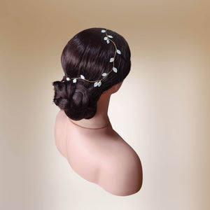 vigne de cheveux style antique grec ou romain avec petites feuilles blanches en porcelaine froide pour coiffure de mariage