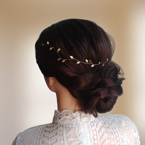 Vigne de cheveux de mariage avec petites feuilles dorées en style grecque, Bandeau cheveux mariée