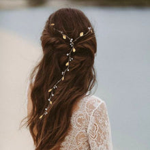 Charger l&#39;image dans la galerie, liane de cheveux avec perles nacrées et feuilles dorées en porcelaine froide pour coiffure de mariage bohème