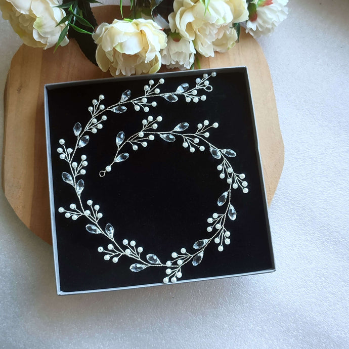 Vigne de cheveux en perles et cristal style bohème sur fil argenté pour coiffure de mariage
