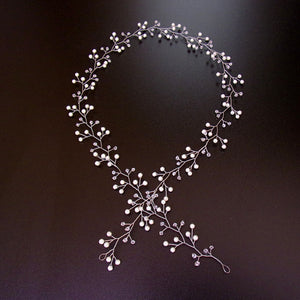 Vigne de cheveux longue en perles nacrées et cristal transparent pour tresse de mariage bohème