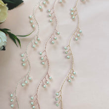 Charger l&#39;image dans la galerie, section de bandeau de cheveux minimaliste vague de 3 perles le présentant en 3 couleurs du fil: argenté, dore et or rose