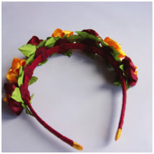 Charger l&#39;image dans la galerie, Serre-tête avec fleurs kanzashi rouge et jaune, Diadème en satin couleurs automnales