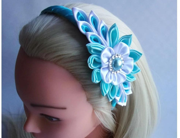 Serre-tête fleur kanzashi en satin turquoise et blanc, Diadème communion, mariage, demoiselle d'honneur