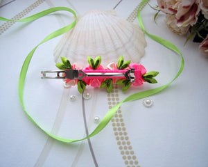 Barrette française avec fleurs kanzashi, Pince cheveux florale en rose et crème
