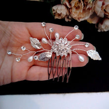 Charger l&#39;image dans la galerie, peigne cheveux mariage motif floral avec perles, strass et feuilles argentées