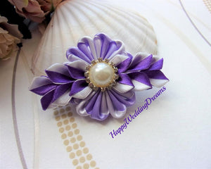 Barrette française, Pince à cheveux avec fleur kanzashi en satin violet et blanc