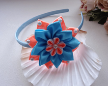 Charger l&#39;image dans la galerie, Serre-tête fille fleur kanzashi bleu et orange, Bandeau cheveux fleur en satin, Diadème
