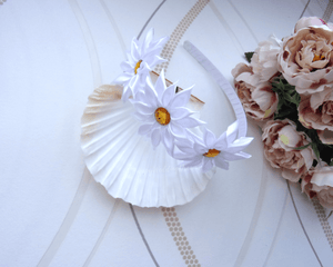 Diadème pour première communion ou mariage,  Serre-tête fleurs en satin blanc, Bandeau cheveux
