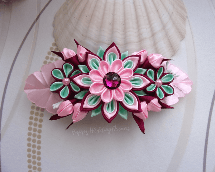 Grande barrette française avec fleurs kanzashi en rose, vert et burgundy