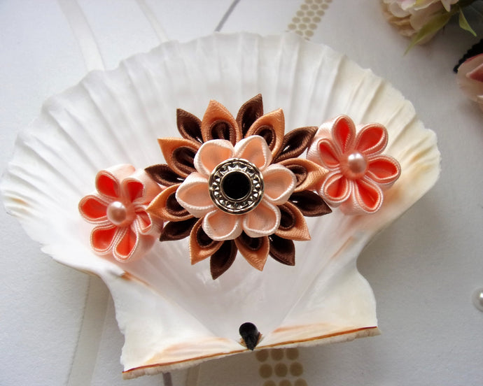Barrette française orange avec fleurs kanzashi, Pince cheveux longs