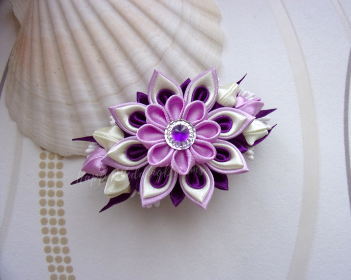 Barrette française avec fleur kanzashi en satin violet et ivoire, happyweddingdreams