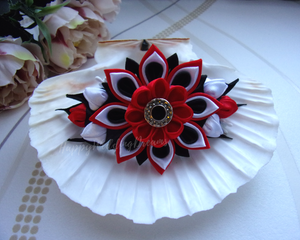 Barrette française fleur kanzashi en satin blanc, rouge et noir, happyweddingdreams