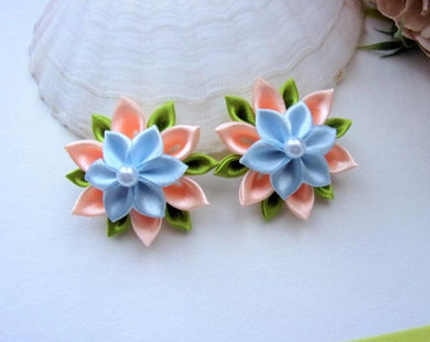 Pince cheveux fleur kanzashi pour petite fille couleurs du printemps