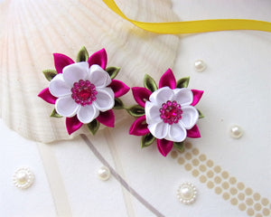 Fleur kanzashi blanc et rose foncé, Barrette cheveux mariage anniversaire, Pince cheveux fille