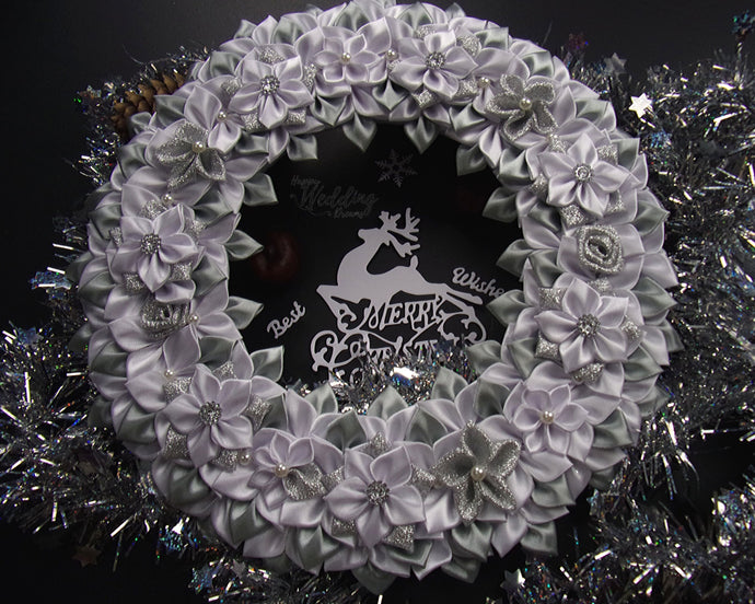 Couronne murale argentée de Noël, Couronne de porte, Décoration de Noël, Décoration d'intérieur