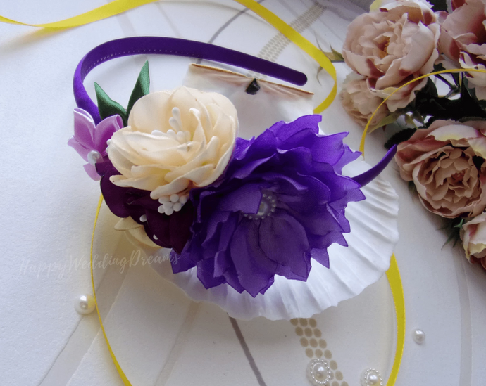 Serre-tête avec fleurs en satin violet et crème, Bandeau cheveux fille, Diadème floral