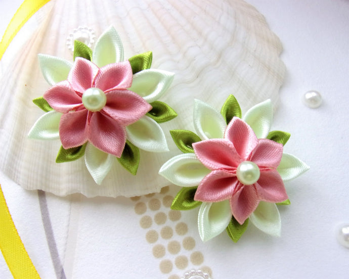 Barrette cheveux fille, Pince cheveux fleur kanzashi en satin vieux rose et jaune pâle