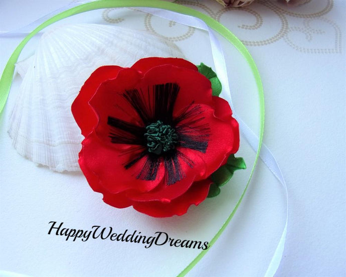 Pince à cheveux Coquelicot en satin pour mariage champêtre ou autre occasion