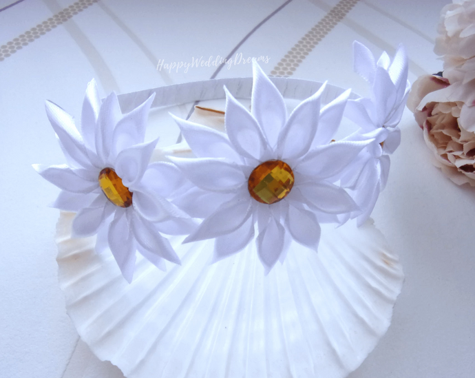 Diadème pour première communion ou mariage,  Serre-tête fleurs en satin blanc, Bandeau cheveux