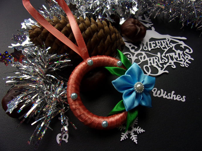 Ornement de Noël, Suspension pour sapin en marron et bleu, Décoration Réveillon